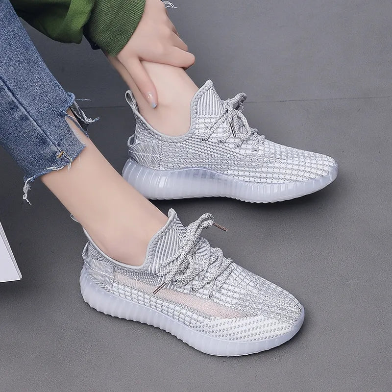 Calzado Tenis Importado YZ Unisex   -  "¡El estilo y la comodidad que siempre soñaste, ahora en tus pies!"
